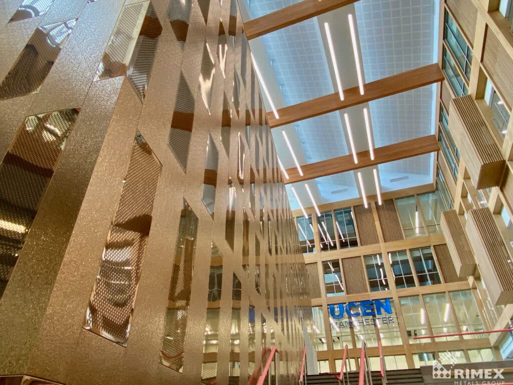 Jewel Box Theatre, Royaume-Uni